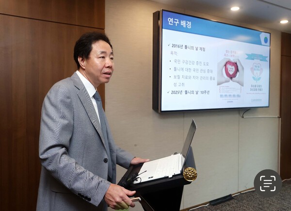 대한치과보철학회 김성균(서울대학교치과병원 치과보철과) 차기 회장은 틀니의 날을 맞아 건강 수명을 늘리는 보철 치료의 중요성을 강조했다.