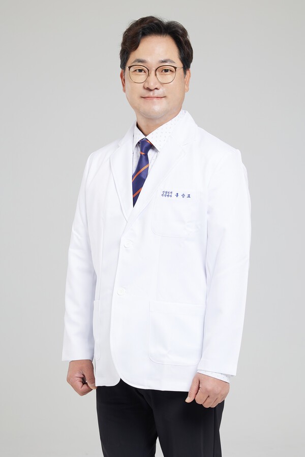 확실한신경외과 홍승표 대표원장.